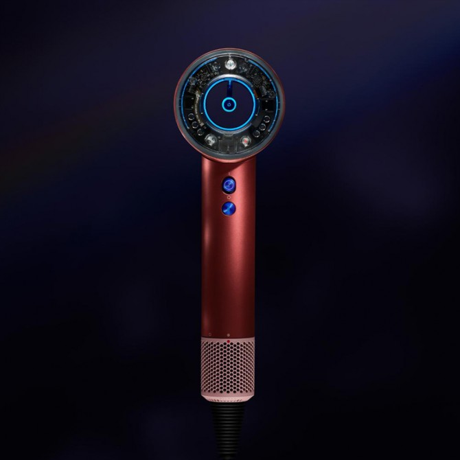 DYSON SUPERSONIC NURAL plaukų džiovintuvas, strawberry/pink – magnetiniai antgaliai, lengvai keičiami ir pritaikomi įvairiems stiliams.
