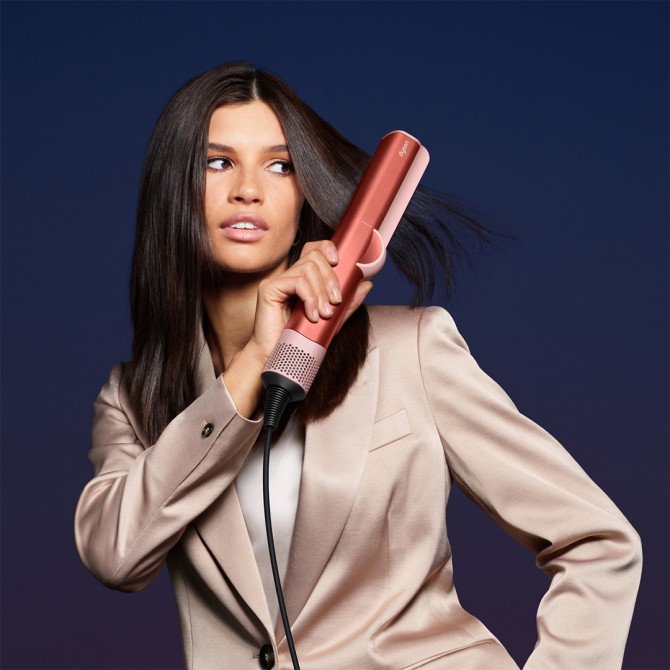 DYSON HT01 Airstrait, strawberry/pink – ergonomiškas, lengvas dizainas, patogus ilgam naudojimui.