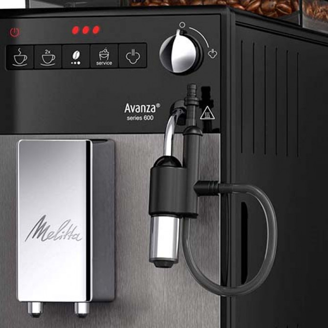 MELITTA AVANZA INMOULD automatinis kavos aparatas. Juodos spalvos. kompaktiškas su dvigubo puodelio režimu