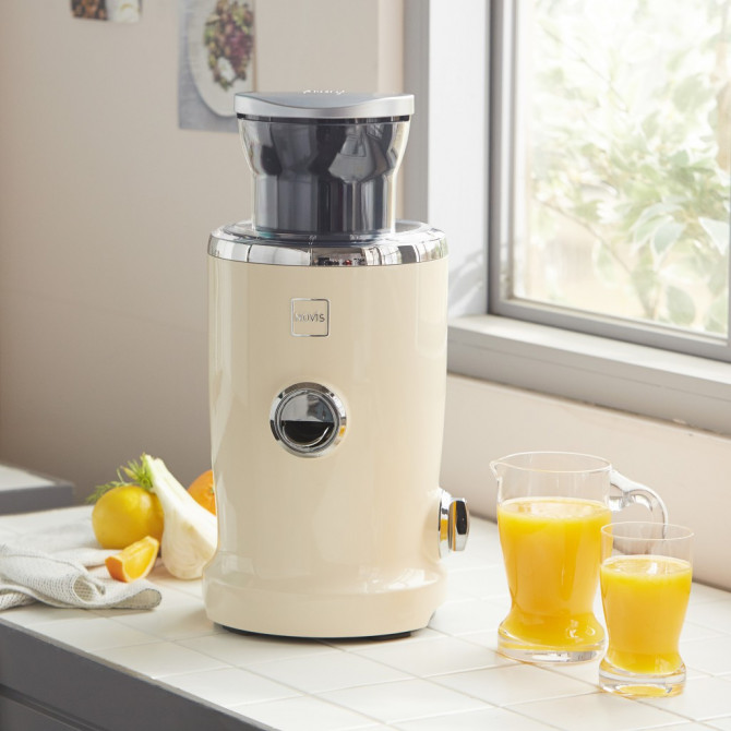 NOVIS Vita Juicer S1 sulčiaspaudė. Kreminės spalvos