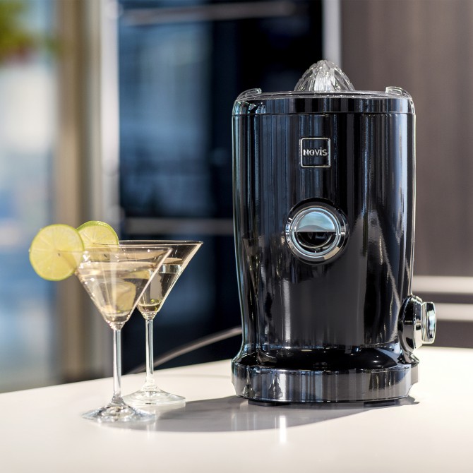 NOVIS Vita Juicer sulčiaspaudė SX-3 VDE, juoda
