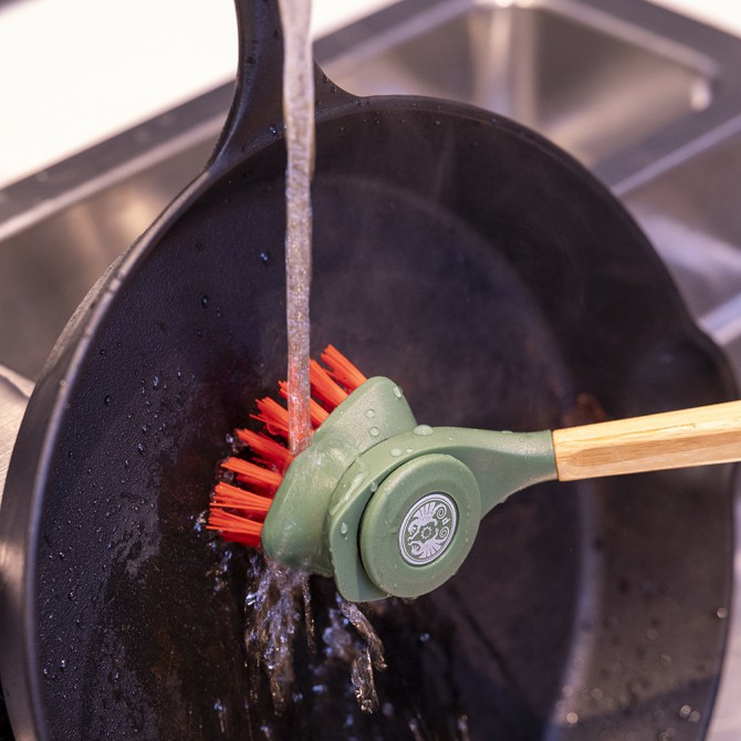 PETROMAX ketaus valymo šepetėlių rinkinys