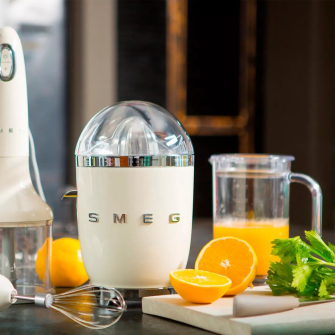 SMEG citrusinių vaisių sulčiaspaudė CJF11CREU, kreminė