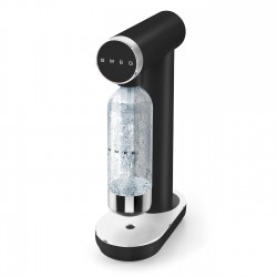 SMEG gazuotų gėrimų gaminimo aparatas SKC01BLM, juoda