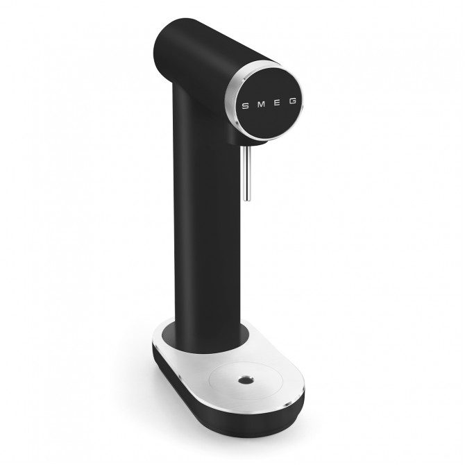 SMEG gazuotų gėrimų gaminimo aparatas SKC01BLM, juoda